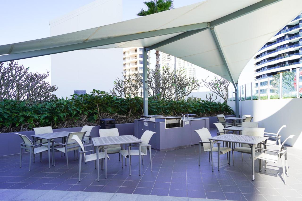 Air On Broadbeach - Stunning Ocean Views! Gold Coast Esterno foto