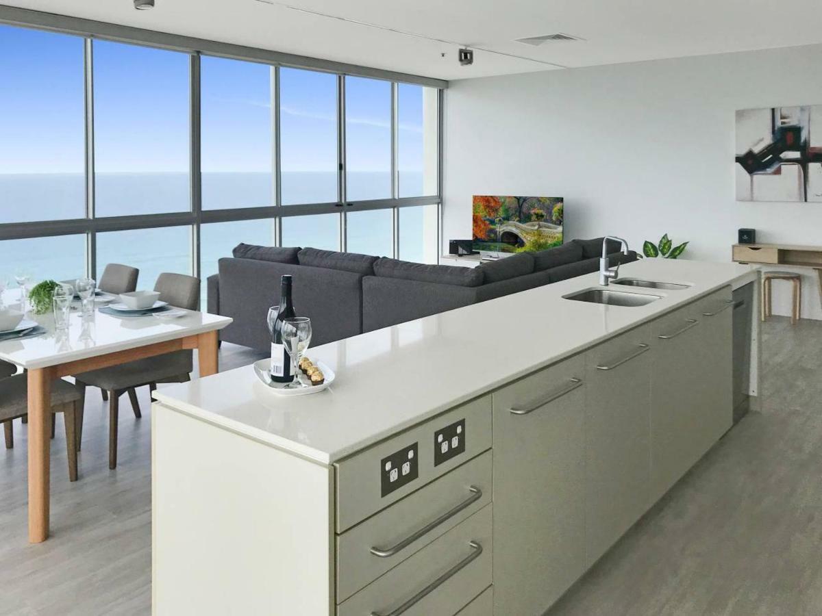 Air On Broadbeach - Stunning Ocean Views! Gold Coast Esterno foto
