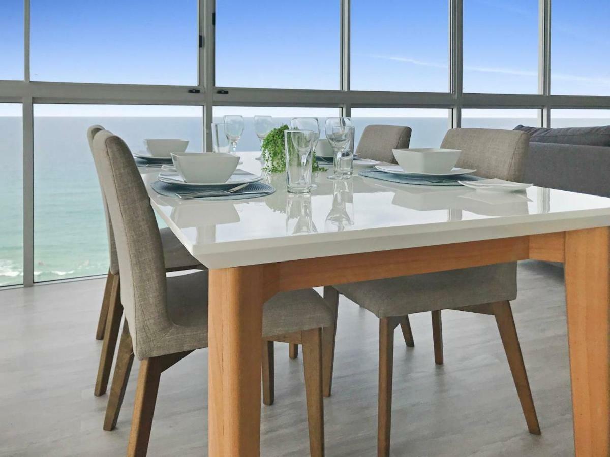 Air On Broadbeach - Stunning Ocean Views! Gold Coast Esterno foto